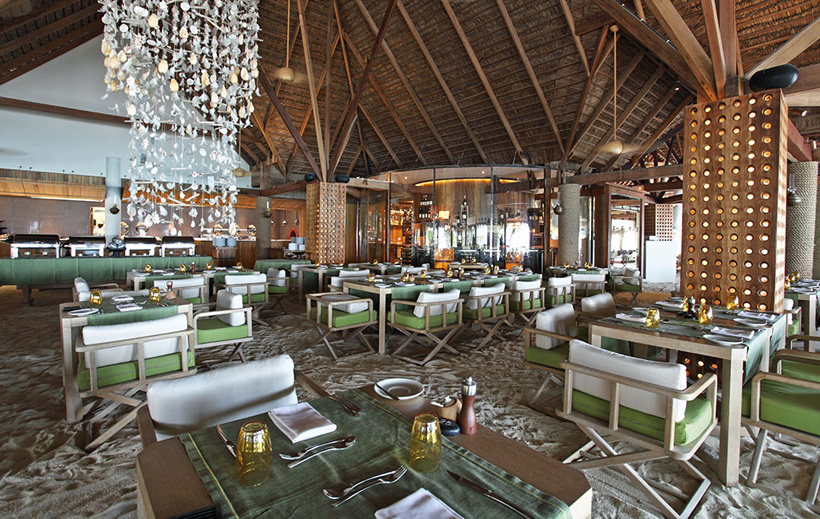 отель Constance Moofushi Resort Мальдивы ресторан Manta