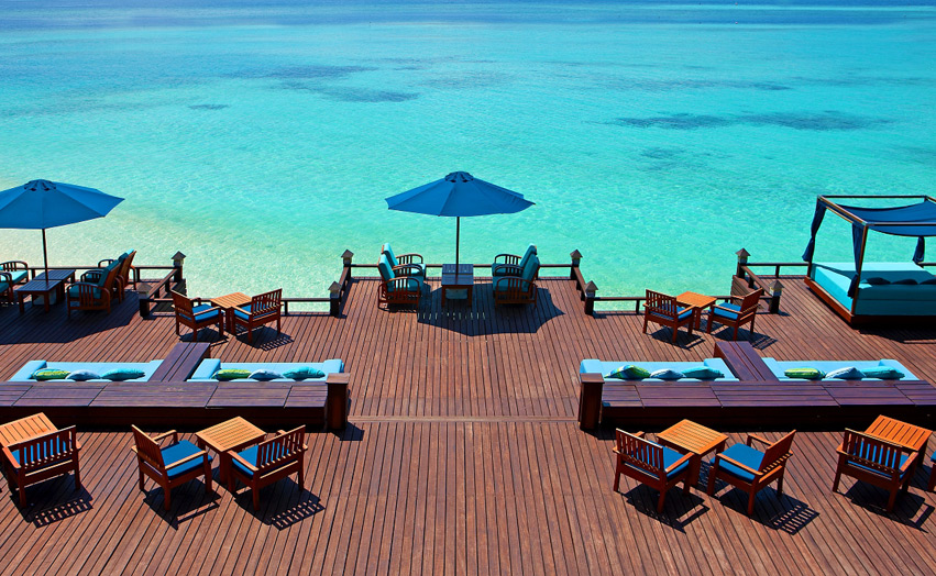 Отель Sheraton Maldives Full Moon Resort & Spa. Бар Ancorage.
