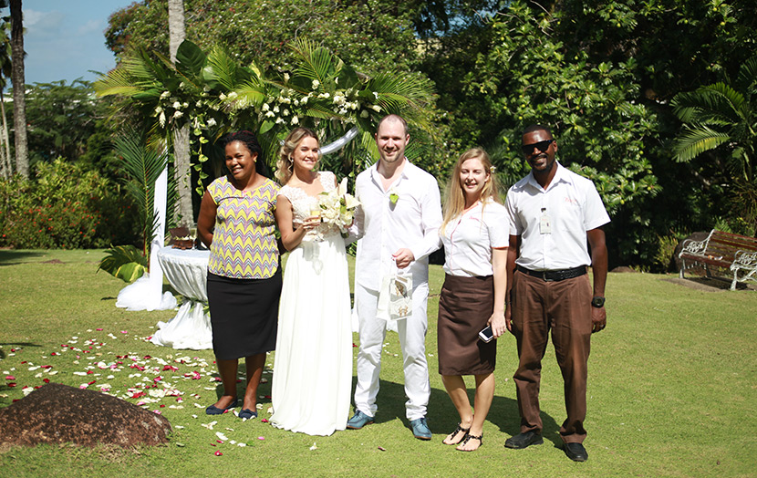  Общее фото свадьба Сейшелы Ботанический сад