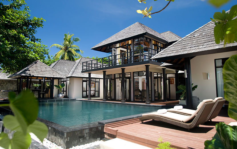 Отель JA Manafaru. Внешний вид виллы Royal Island Two Bedroom Suite with Private Pools.