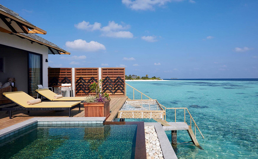 Отель Amari Havodda Maldives. Overwater Pool Villa.