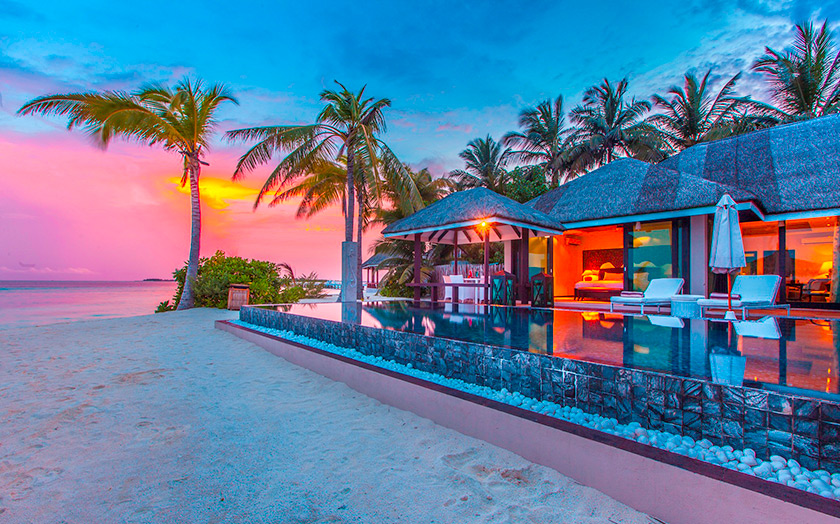 Отель Kihaad Maldives. Вилла 2 Bedroom Family Executive Suite with pool.