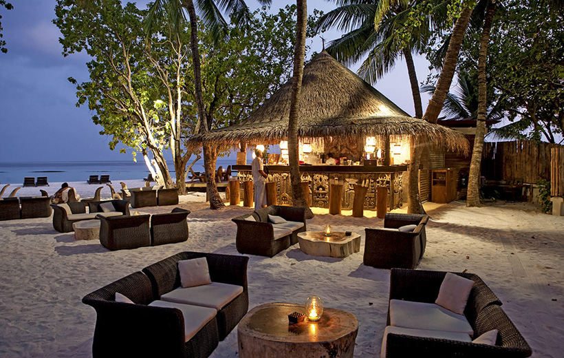 Отель Constance Moofushi Resort Мальдивы, бар Totem, Все включено.