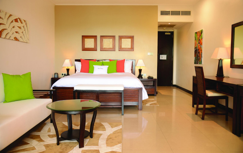 Фото отеля DoubleTree by Hilton Seychelles Allamanda Resort & Spa - номер категории Ocean View