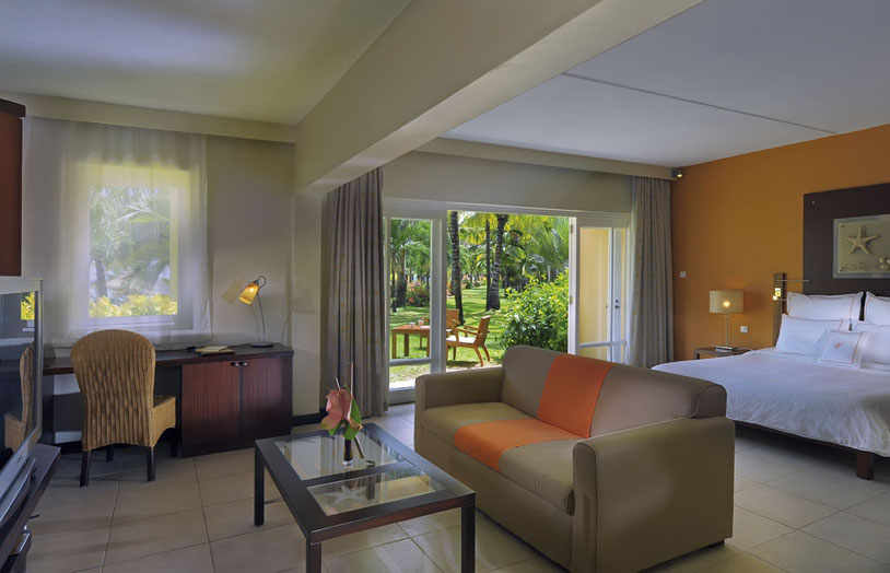Отель Beachcomber Le Victoria - Family Apartment