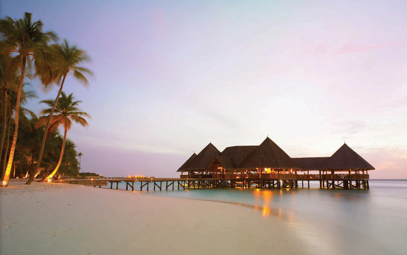Отель Gili Lankanfushi. Бар отеля Overwater Bar.