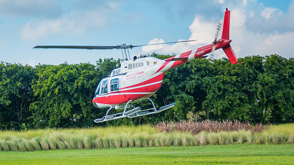 Вертолет Bell Jet Ranger компании Mauritius Helicopter