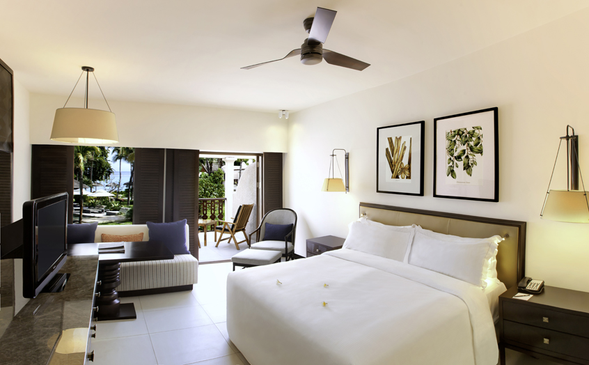 Отель Hilton Mauritius Resort & Spa. Фото номера категории Grand Deluxe.