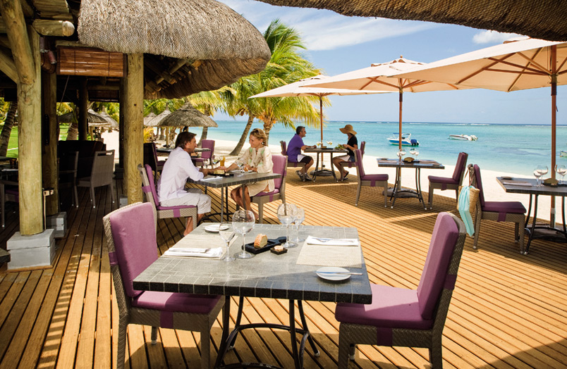 Отель Lux Le Morne - ресторан The Beach