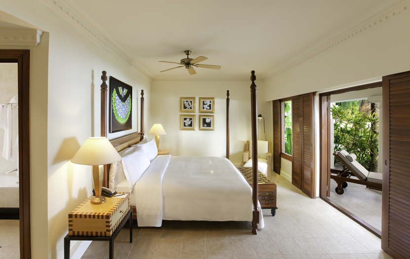 Отель Hilton Mauritius Resort & Spa. Фото номера категории Senior Suite.