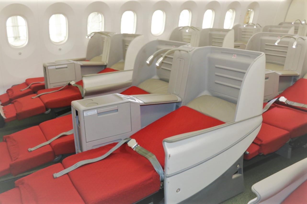 Салон бизнес класса В787 Dreamliner а/к Ethiopian Airlines